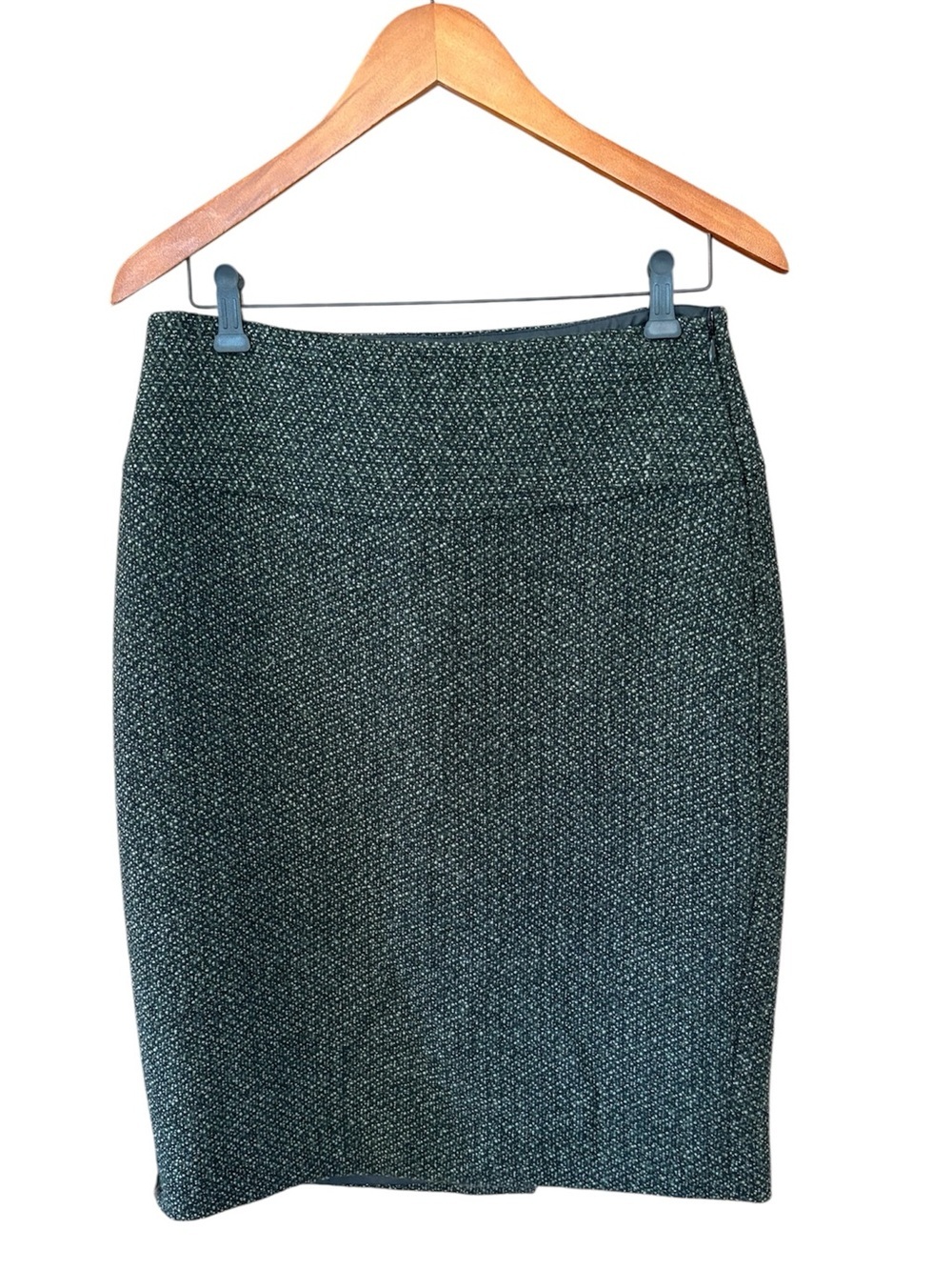 Cassis Green Wool Blend Skirt, Flecked patterned, size 8.